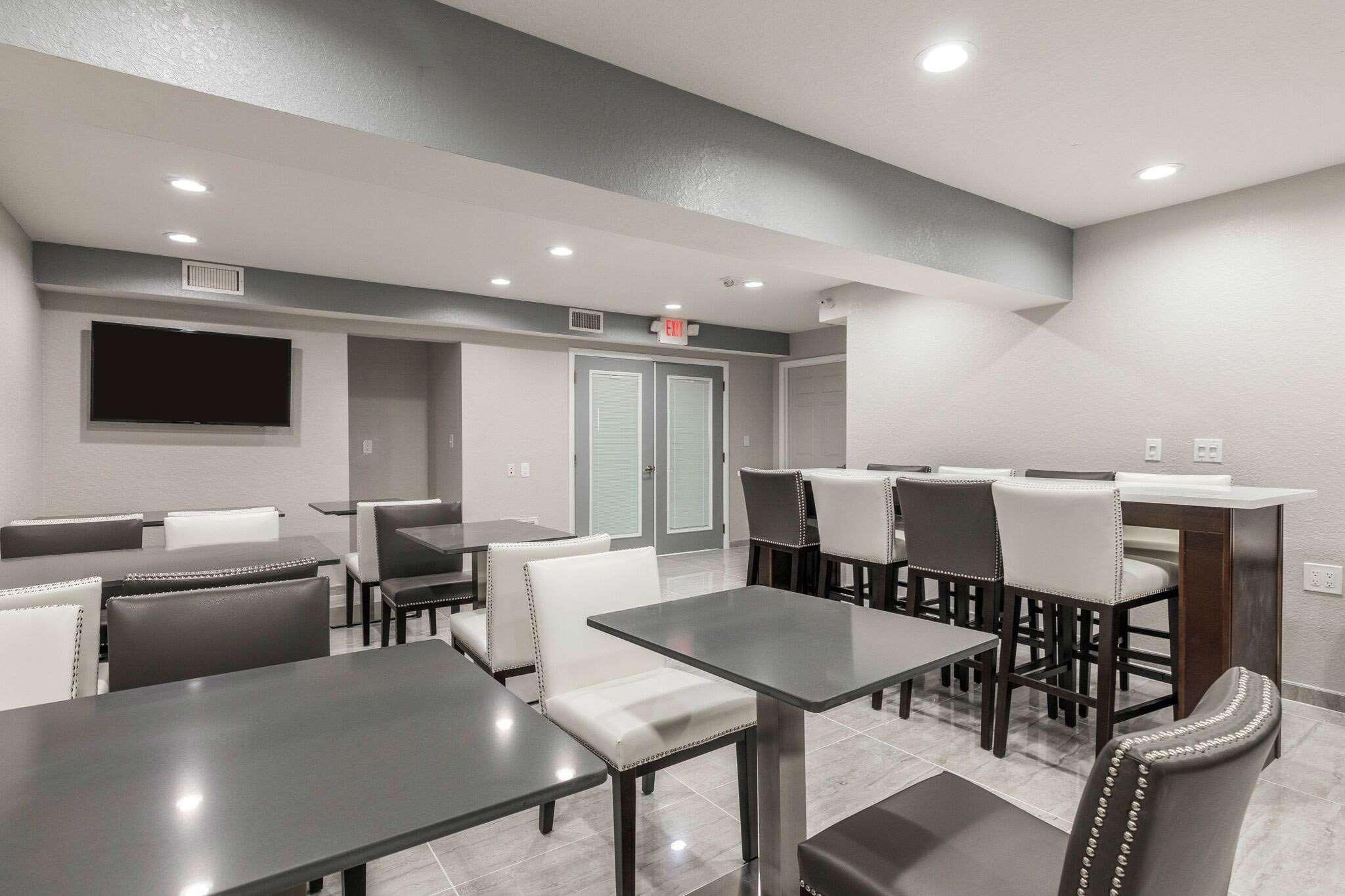 Baymont By Wyndham Punta Gorda/Port Charlotte Hotel Екстериор снимка