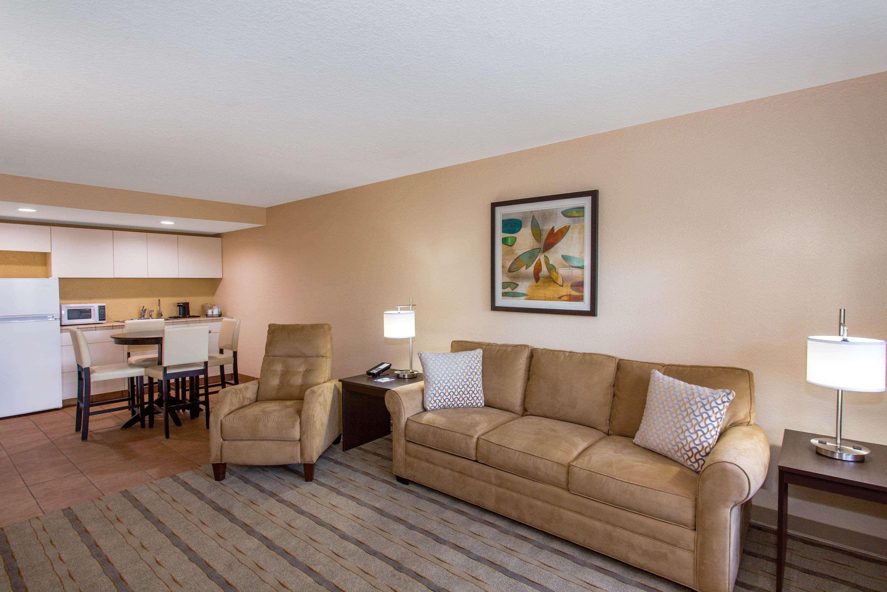 Baymont By Wyndham Punta Gorda/Port Charlotte Hotel Екстериор снимка