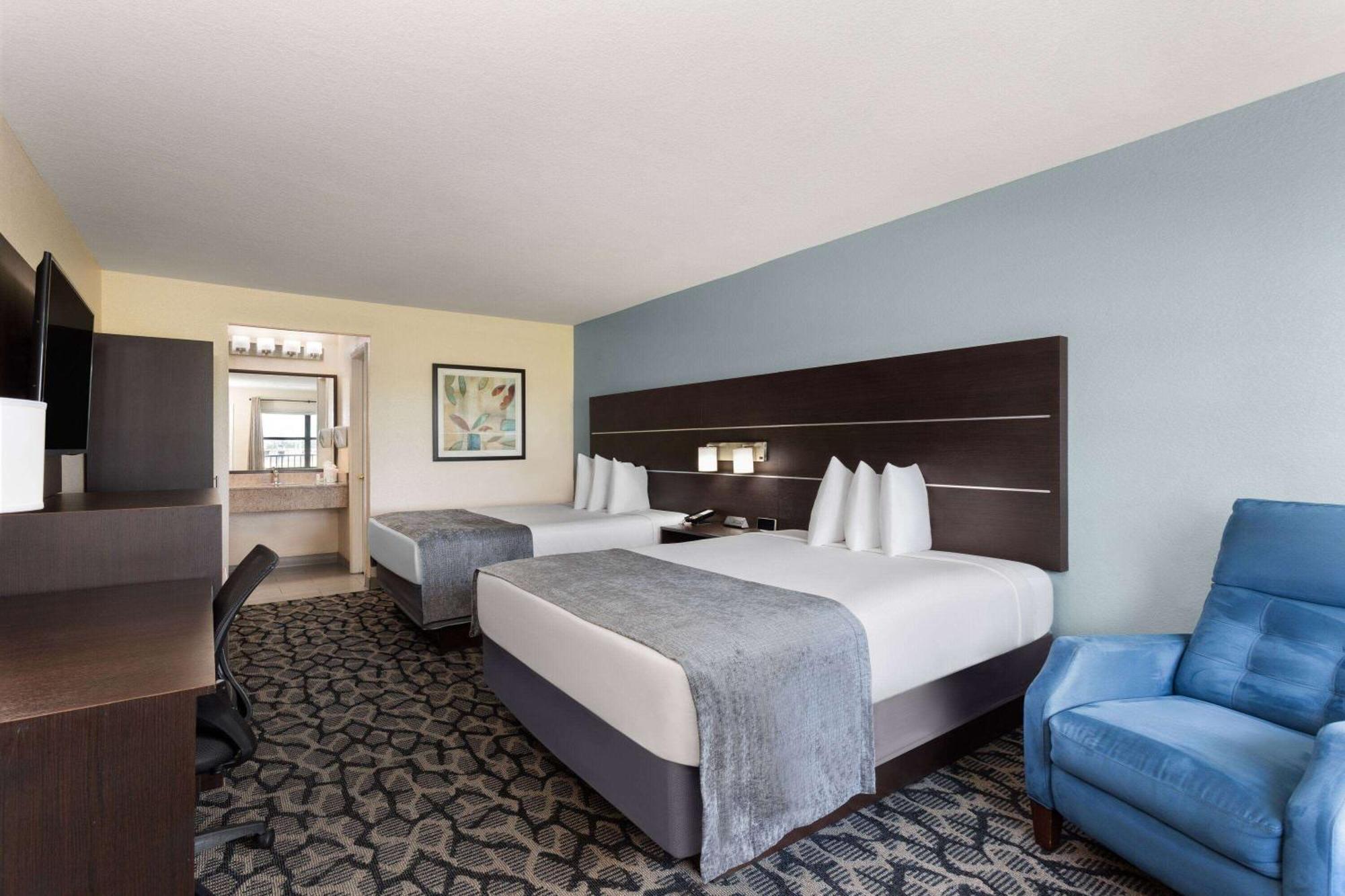 Baymont By Wyndham Punta Gorda/Port Charlotte Hotel Екстериор снимка