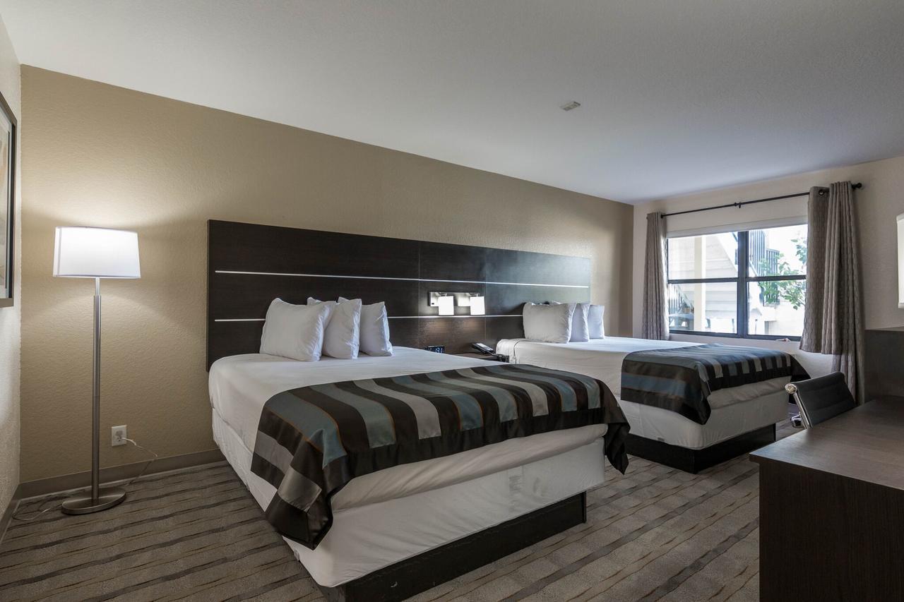 Baymont By Wyndham Punta Gorda/Port Charlotte Hotel Екстериор снимка