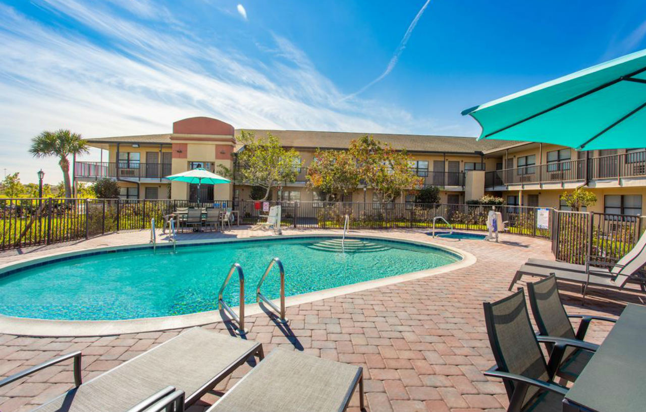 Baymont By Wyndham Punta Gorda/Port Charlotte Hotel Екстериор снимка